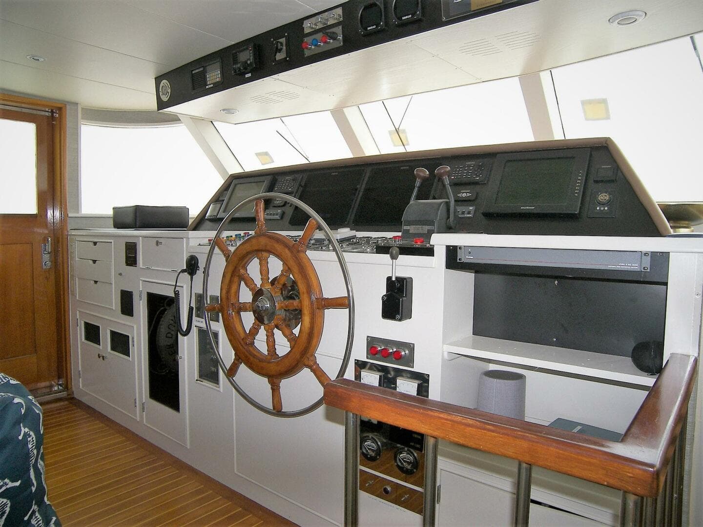 1979 Burger Raised Pilothouse