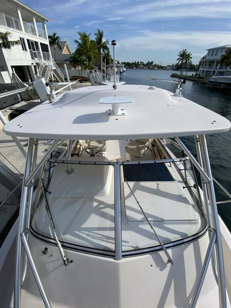 2005 Grady-White Marlin 300