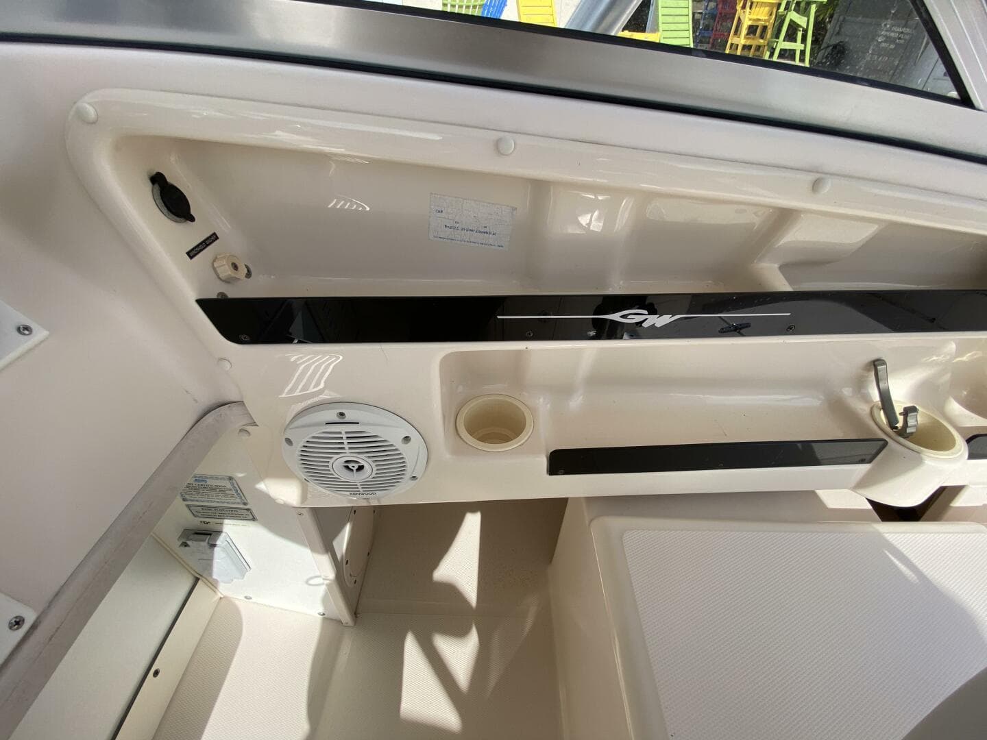 2005 Grady-White Marlin 300