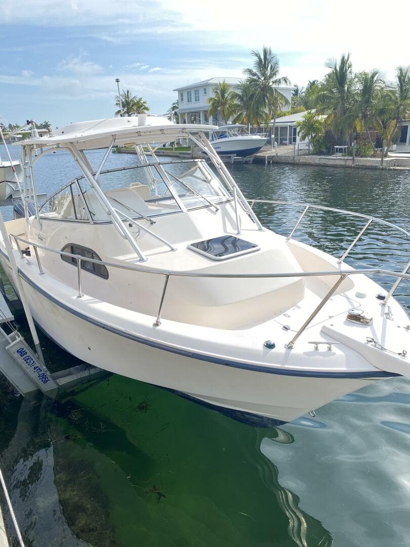 2005 Grady-White Marlin 300