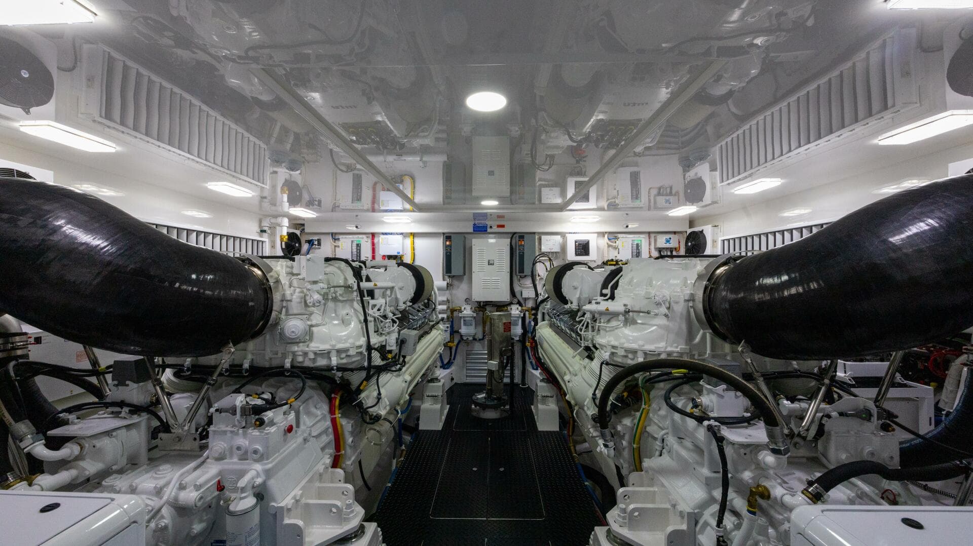 2025 82 Viking Convertible Boujie Engine Room (7)