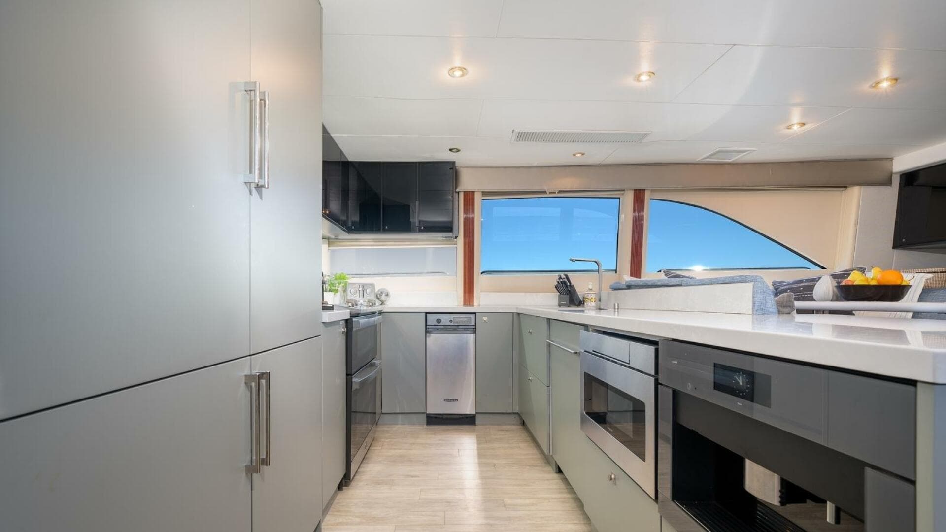 Tryst 94'/ 28.65m Lazzara