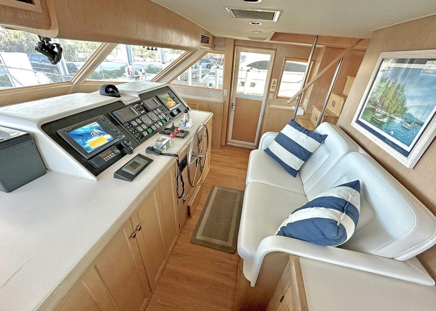 1994 Hatteras Cockpit Motoryacht