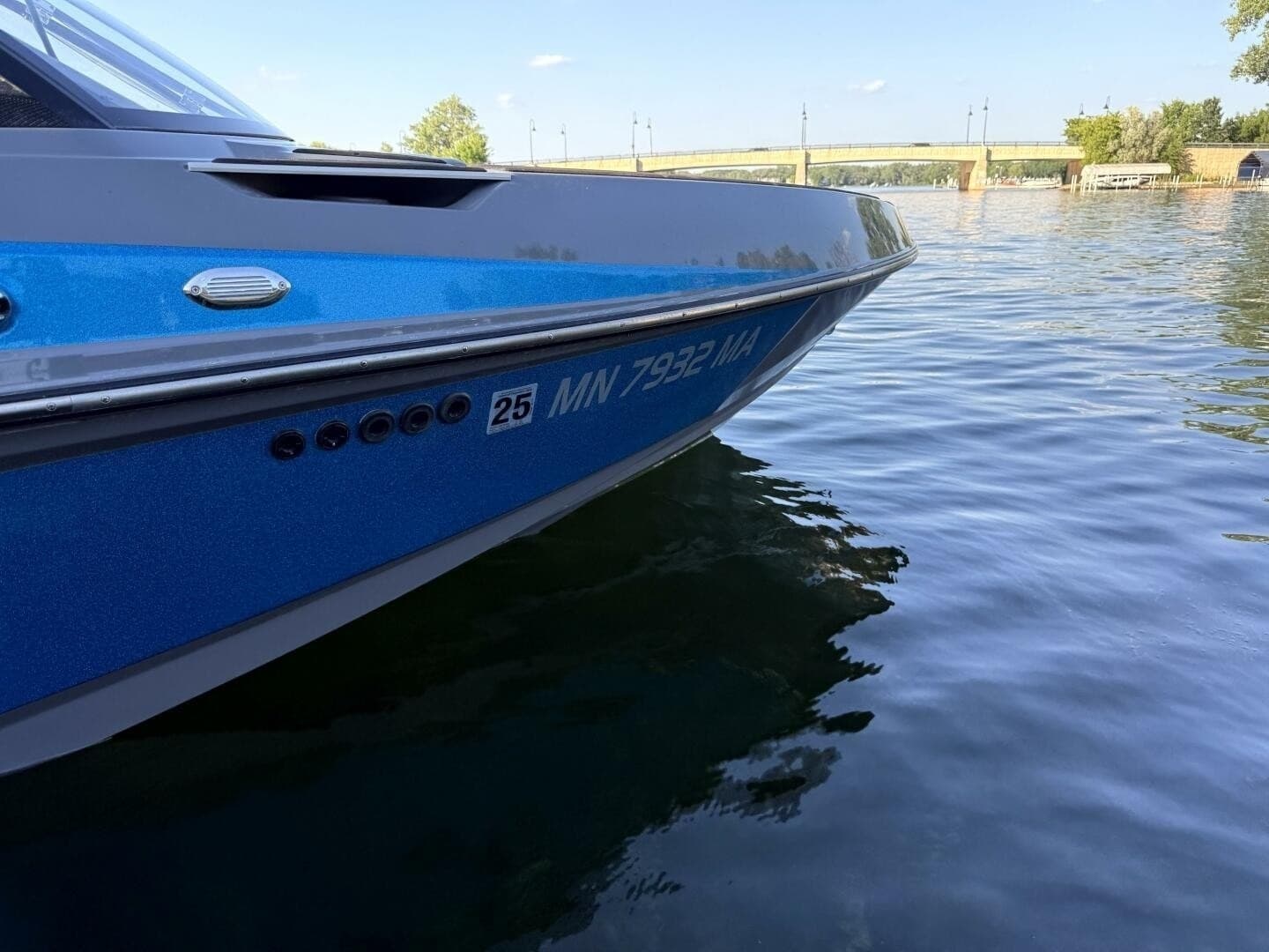 2020 Axis T23