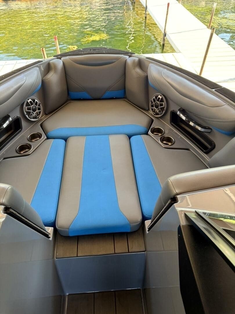 2020 Axis T23