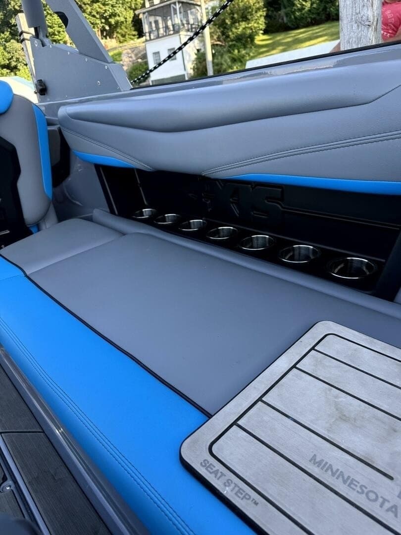 2020 Axis T23