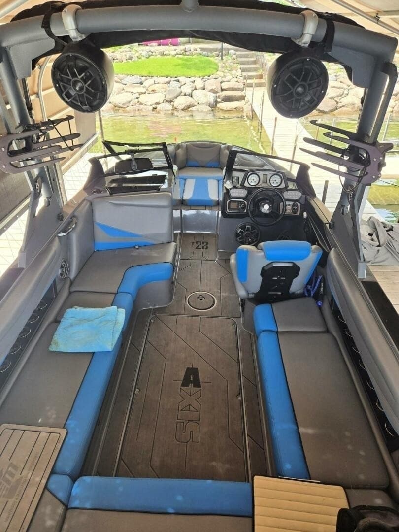 2020 Axis T23
