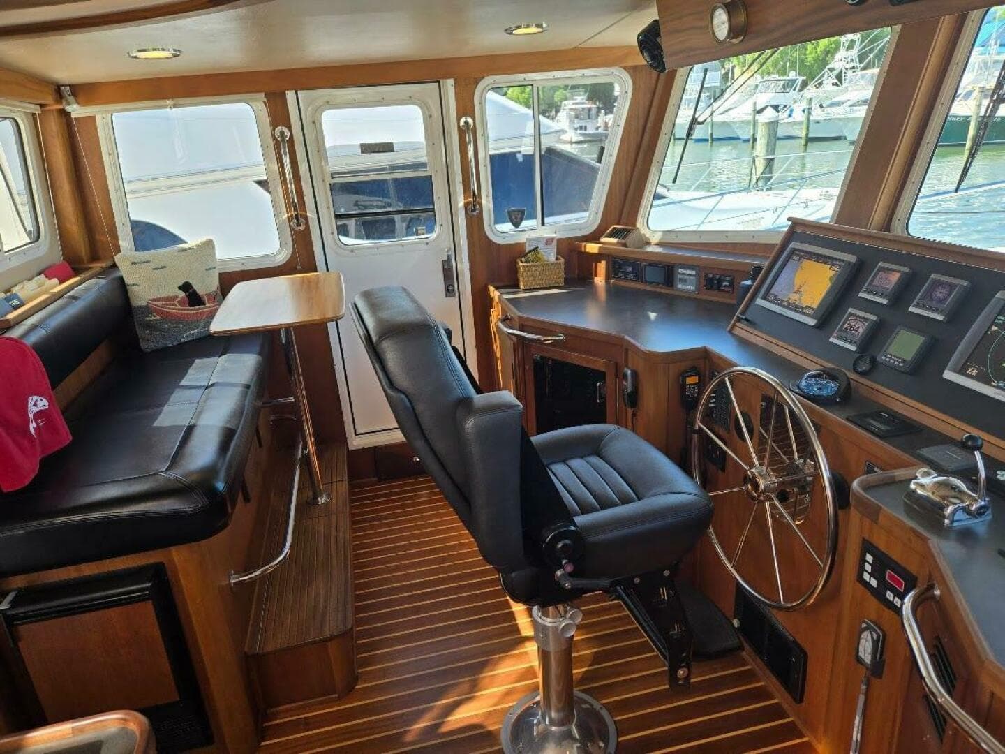 2010 American Tug 49 Limited