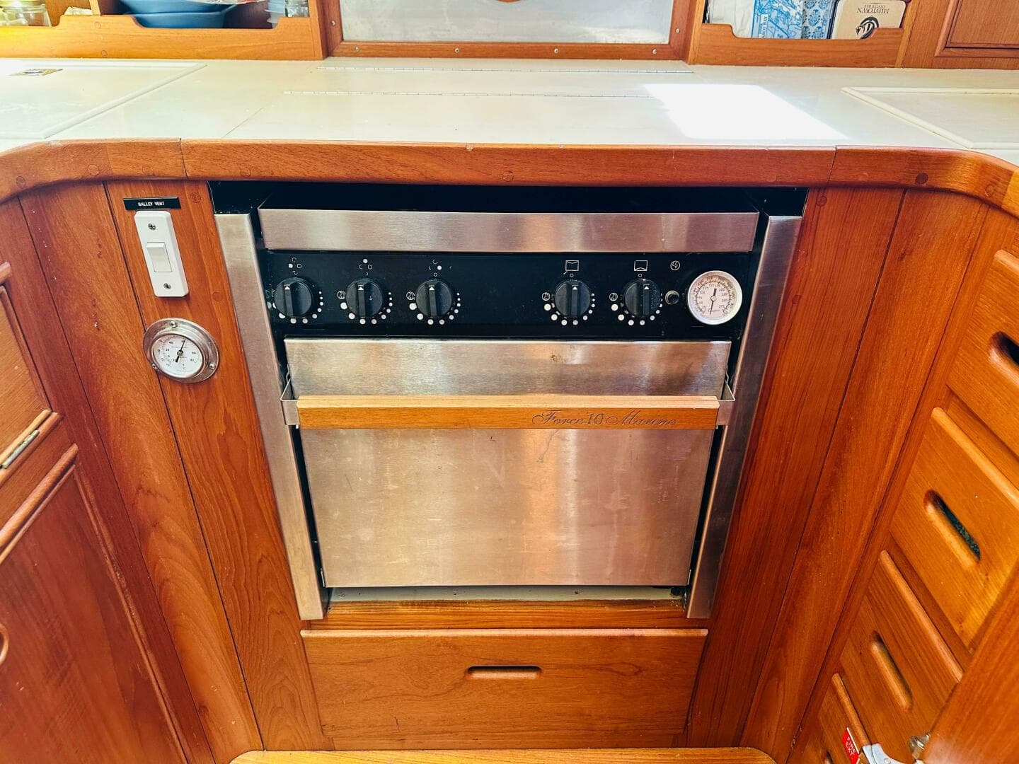 1998 Grand Banks 49 Classic