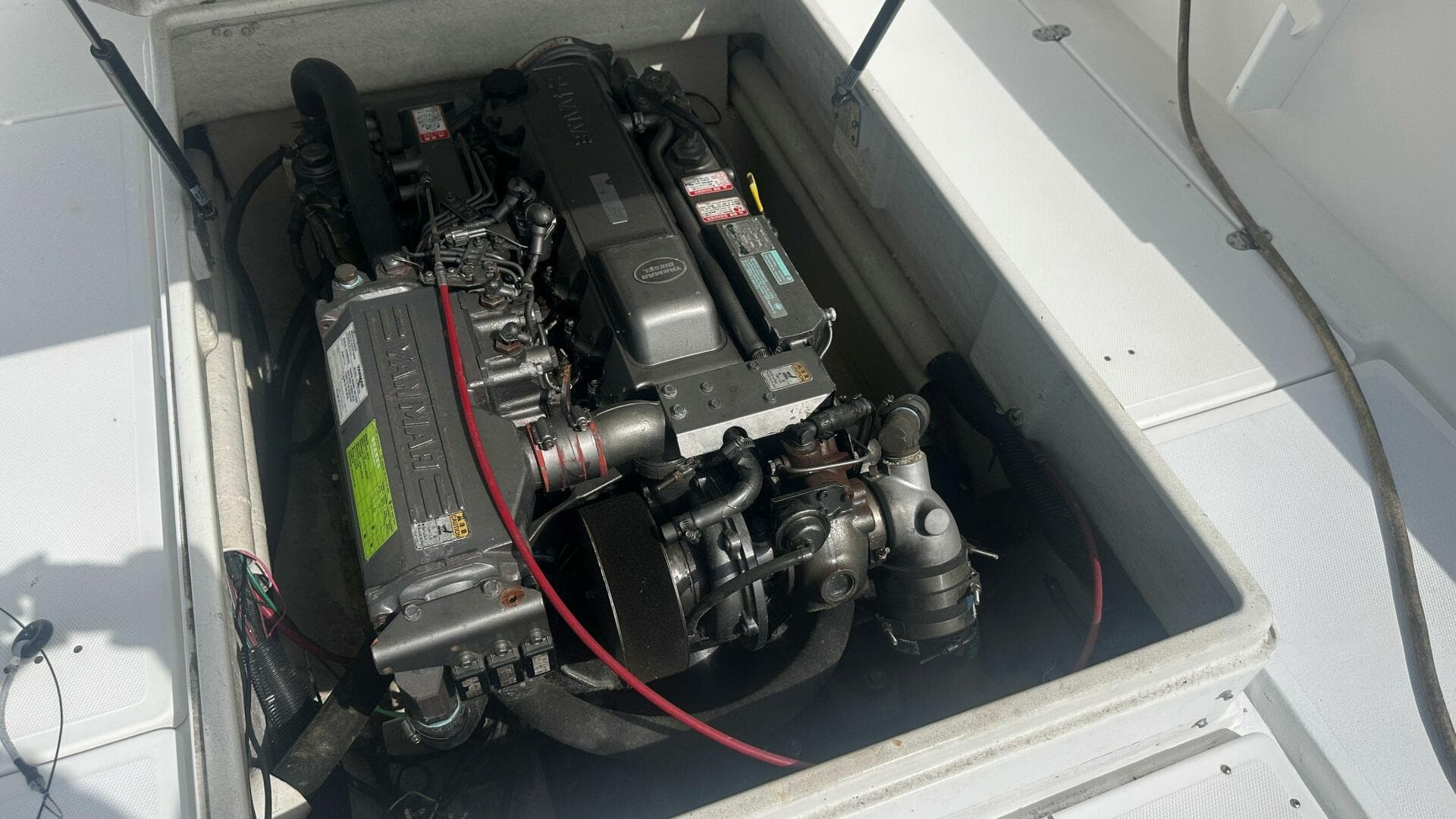 2003 True World Marine TE 288