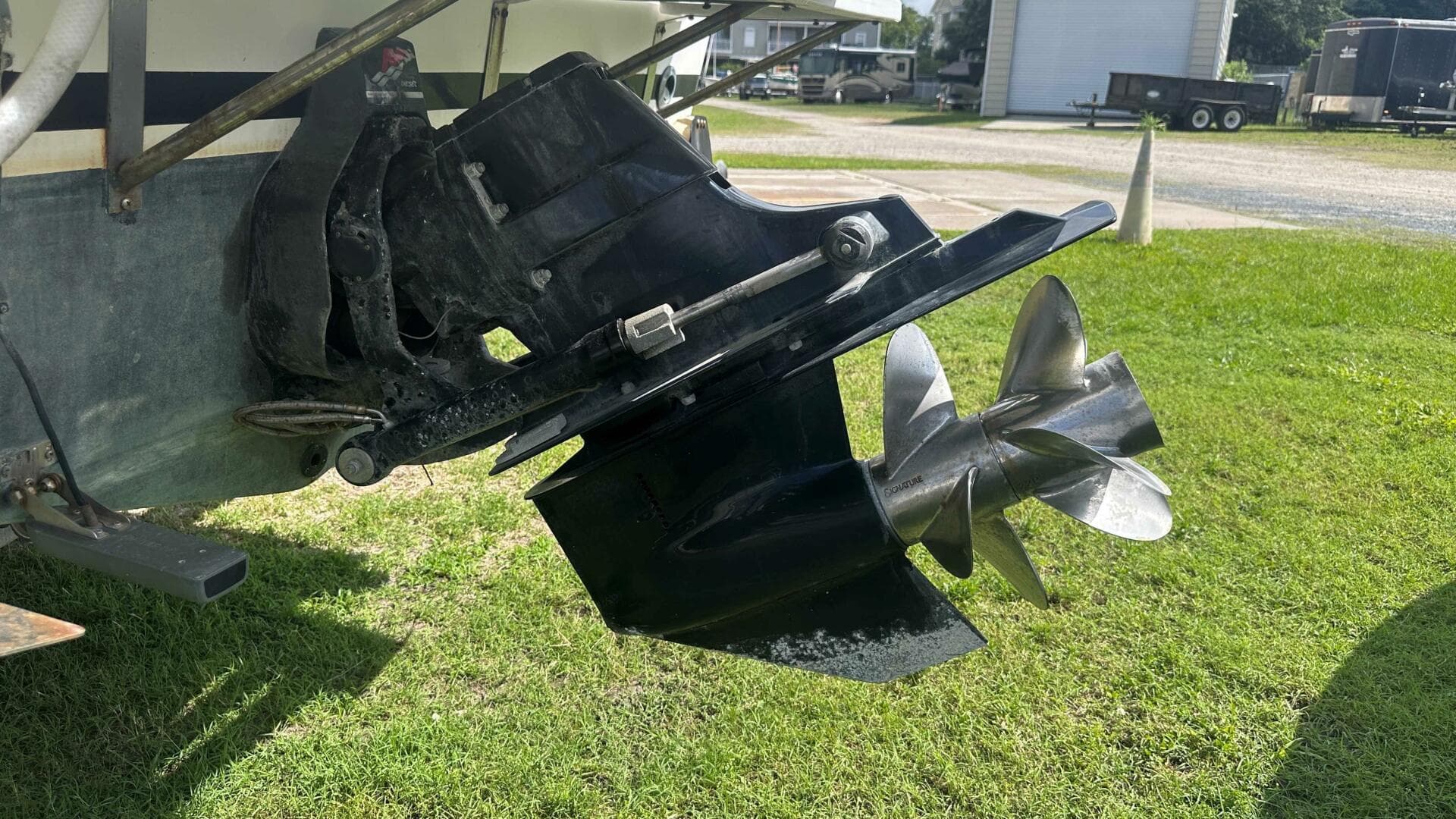 2003 True World Marine TE 288