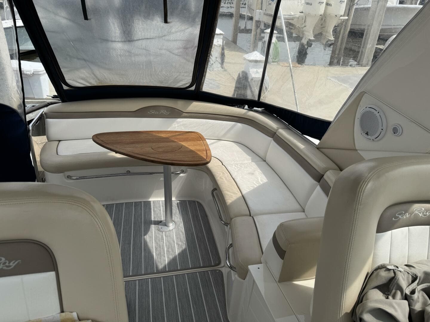 2012 Sea Ray 370 Sundancer