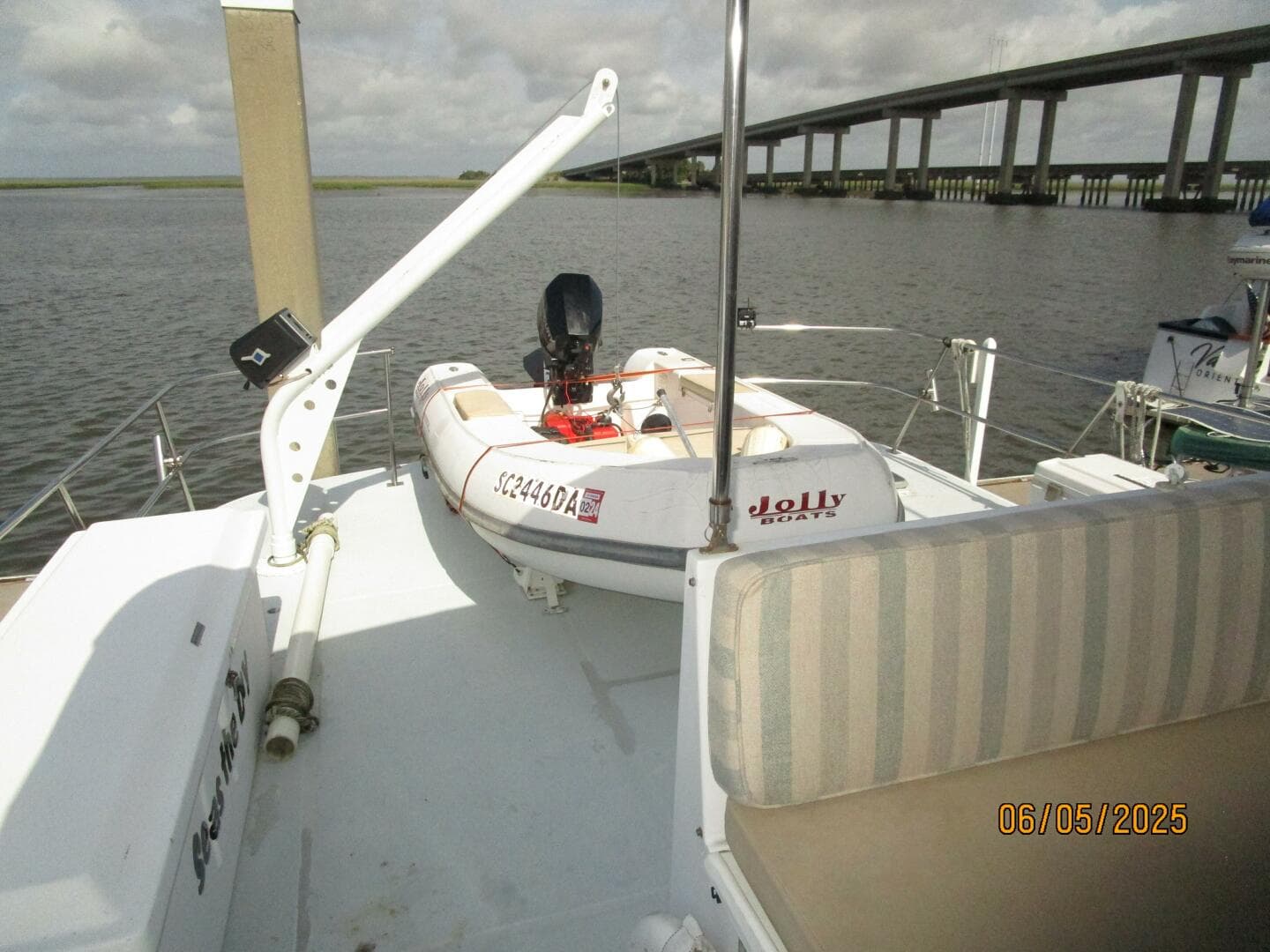 49' DeFever flybridge aft