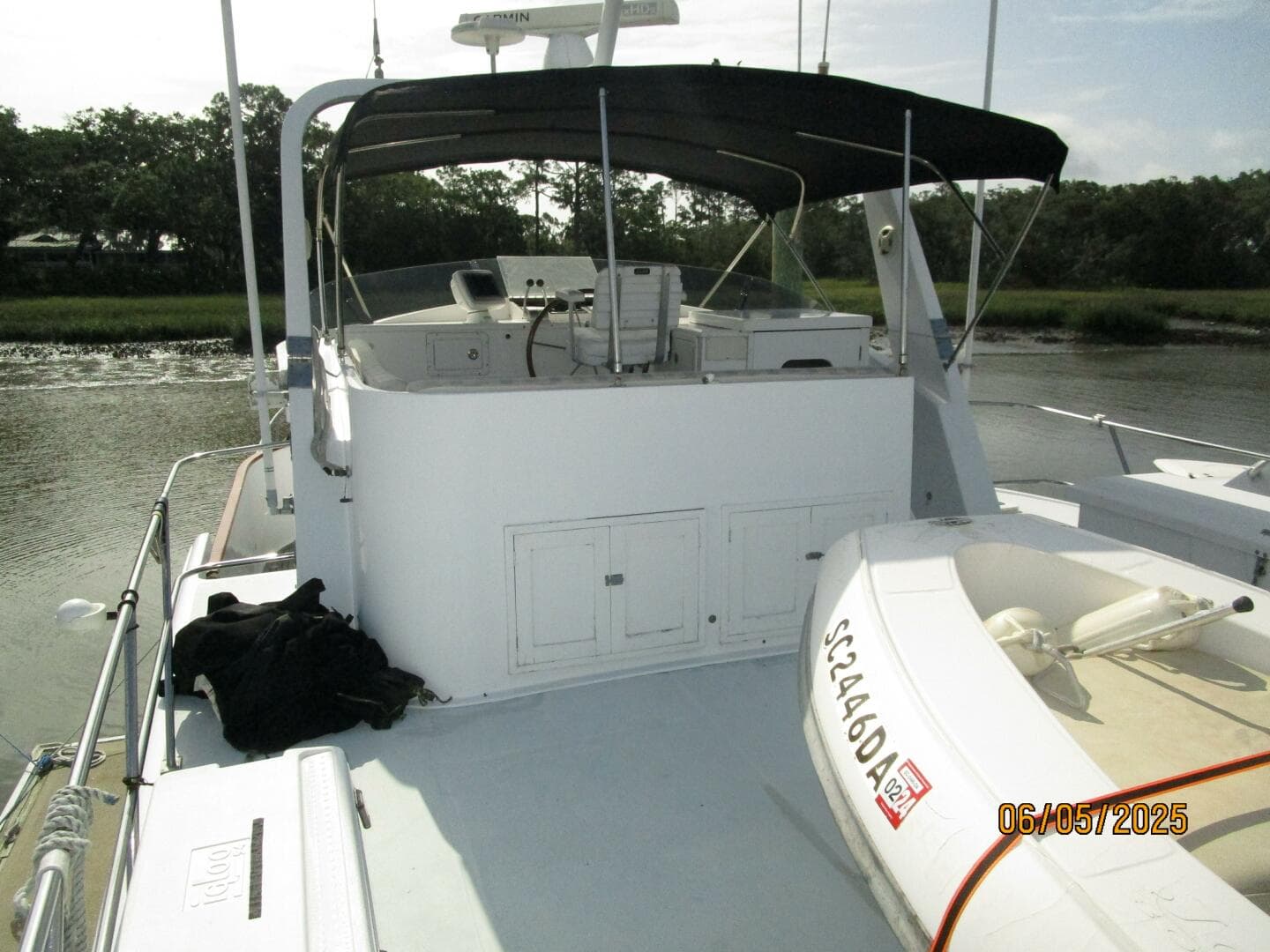 49' DeFever flybridge forward