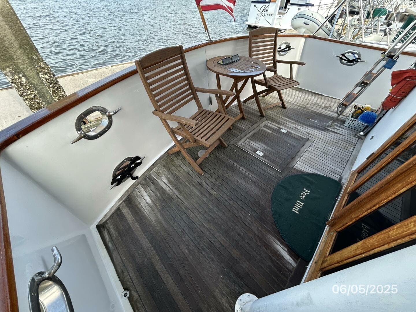 49' DeFever aftdeck2