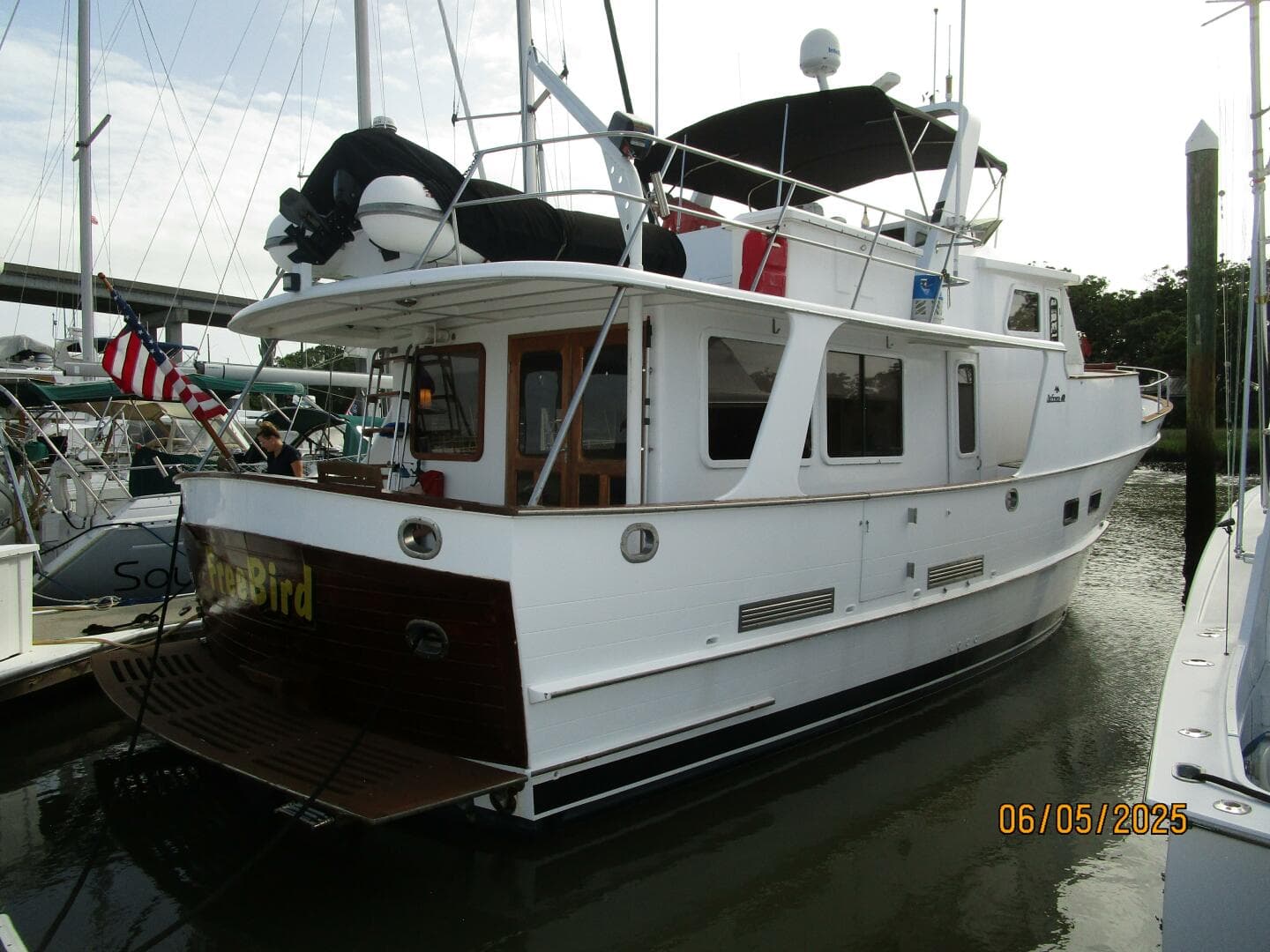 49' DeFever starboard aft profile2