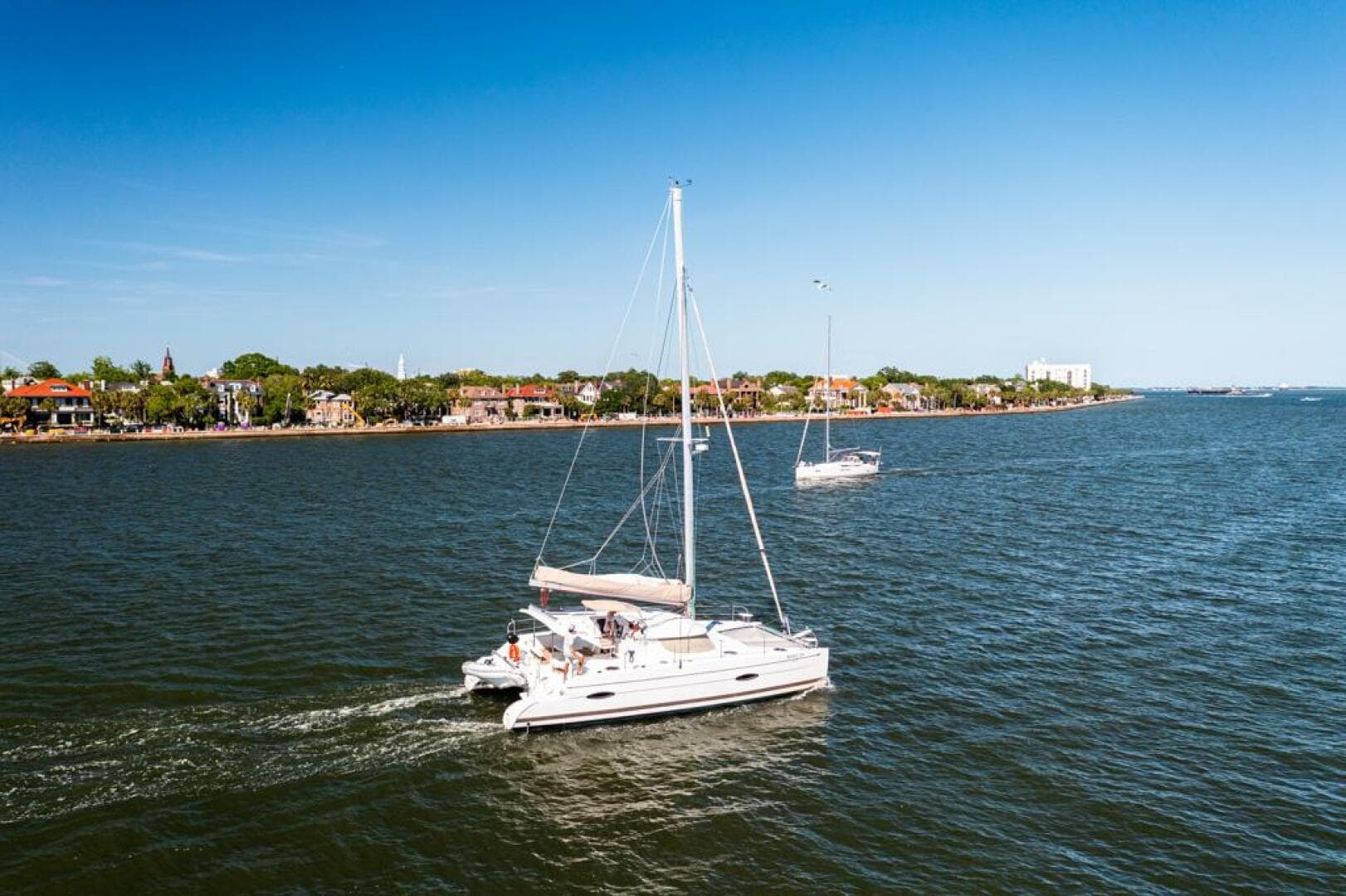 2013-fountaine-pajot-lipari-41-sail-9392749-20240517061113083-1_XLARGE.jpg