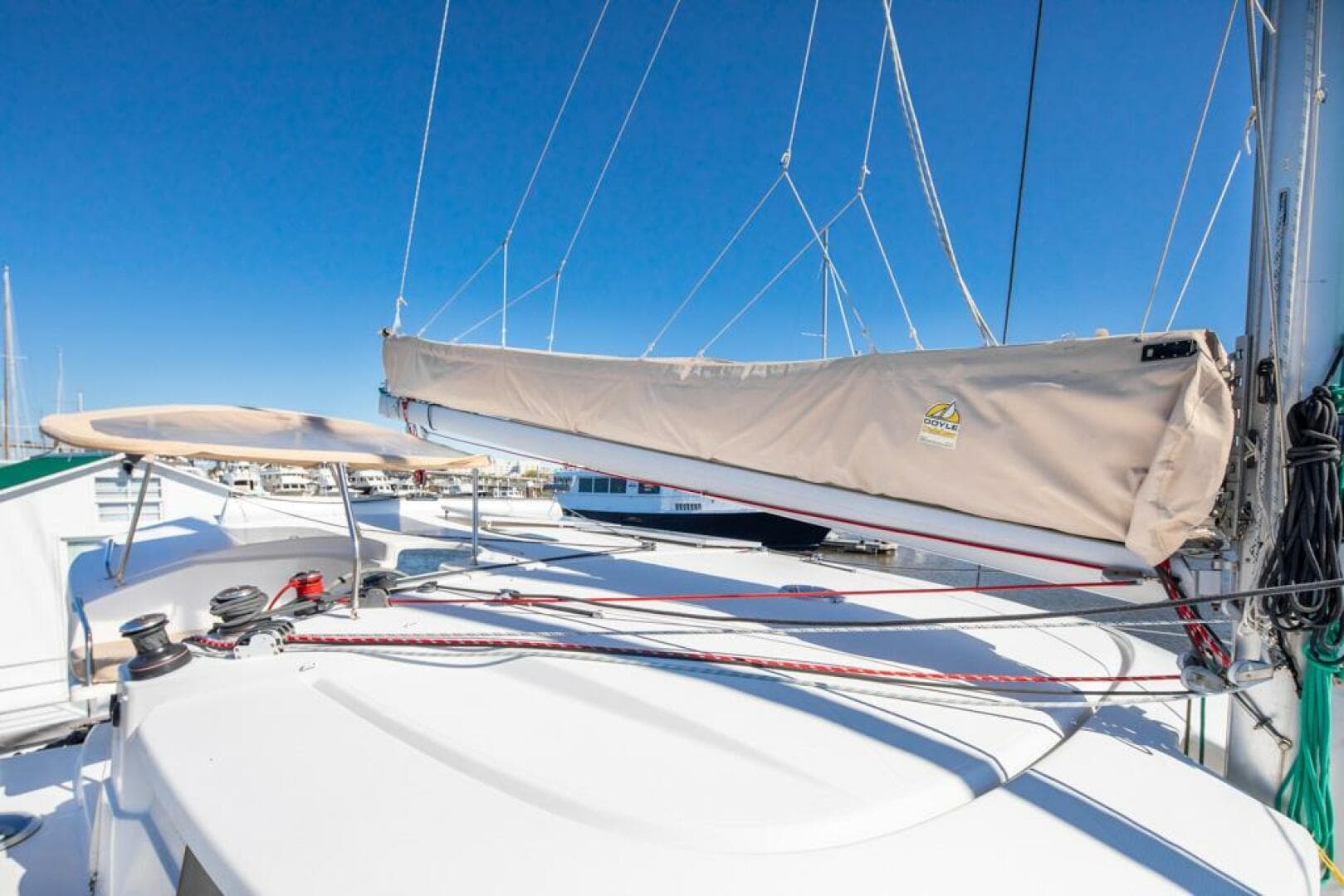 2013-fountaine-pajot-lipari-41-sail-9392749-20240517061312333-1_XLARGE.jpg