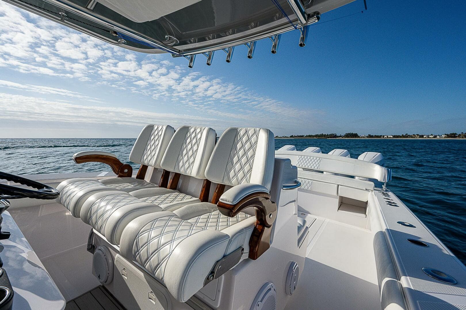 2013 Bahama CC w/Quad V10s