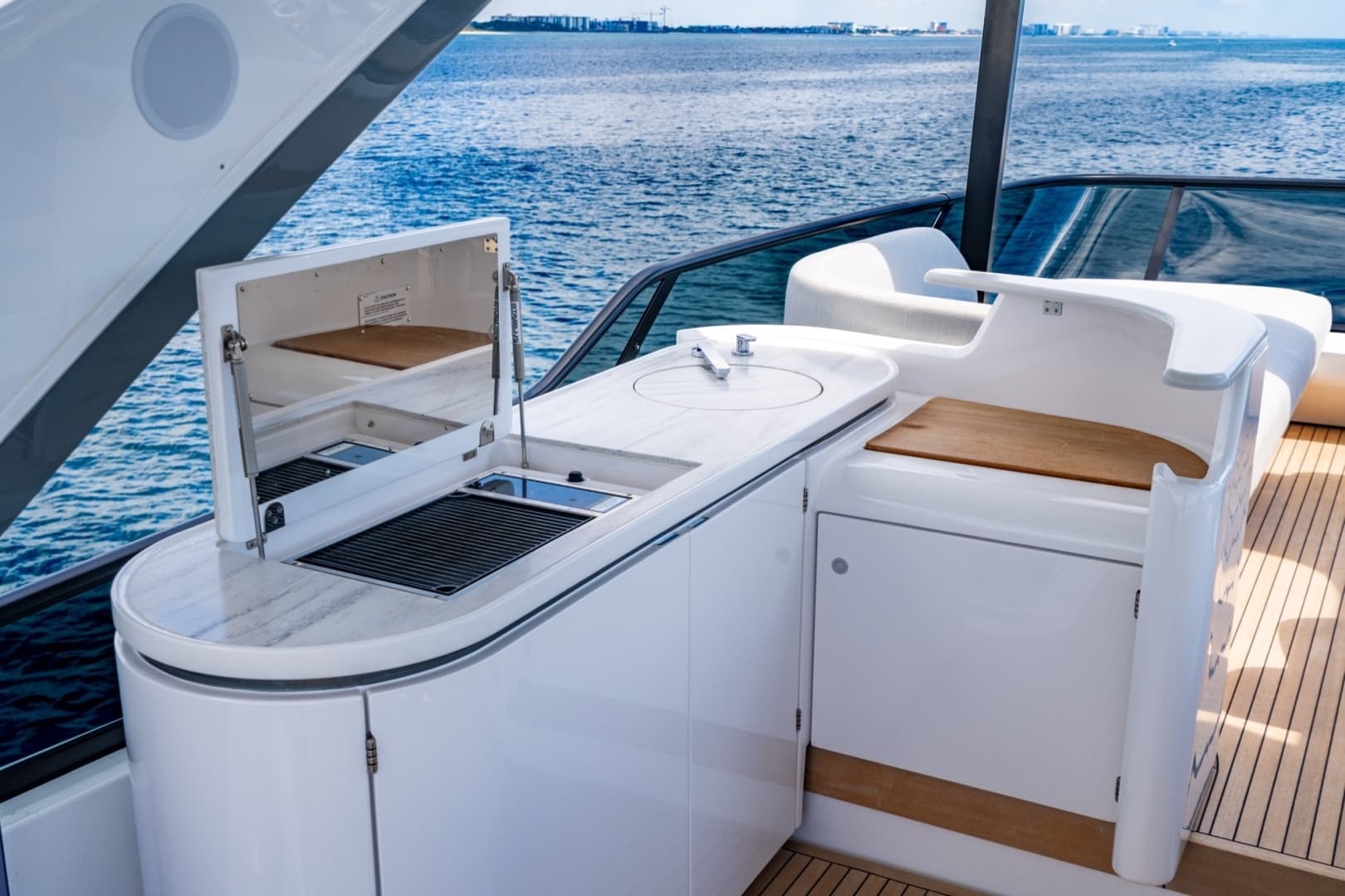 2023 Azimut Fly 68