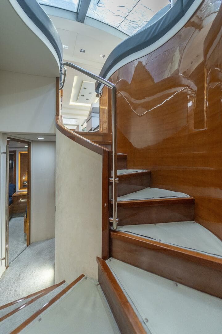 2008 Azimut 75