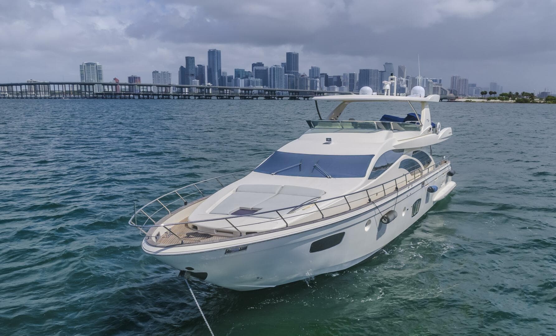 2008 Azimut 75
