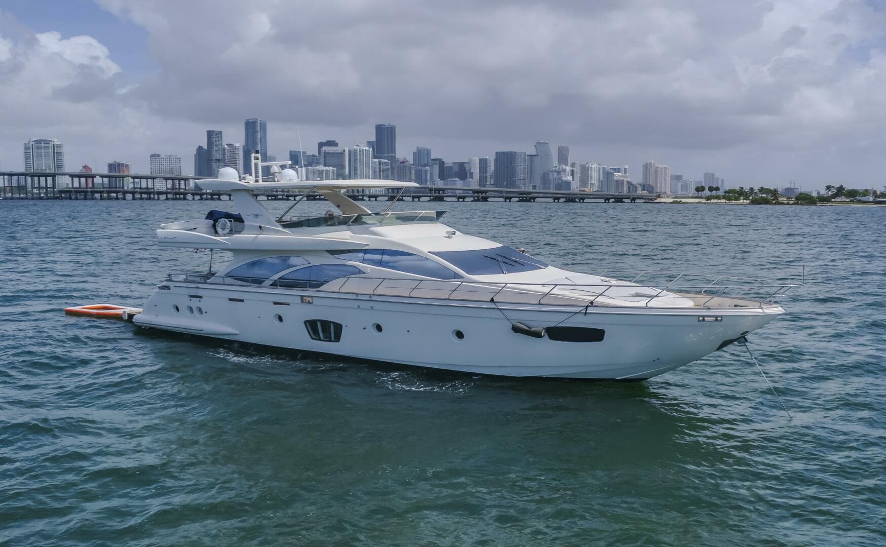 2008 Azimut 75