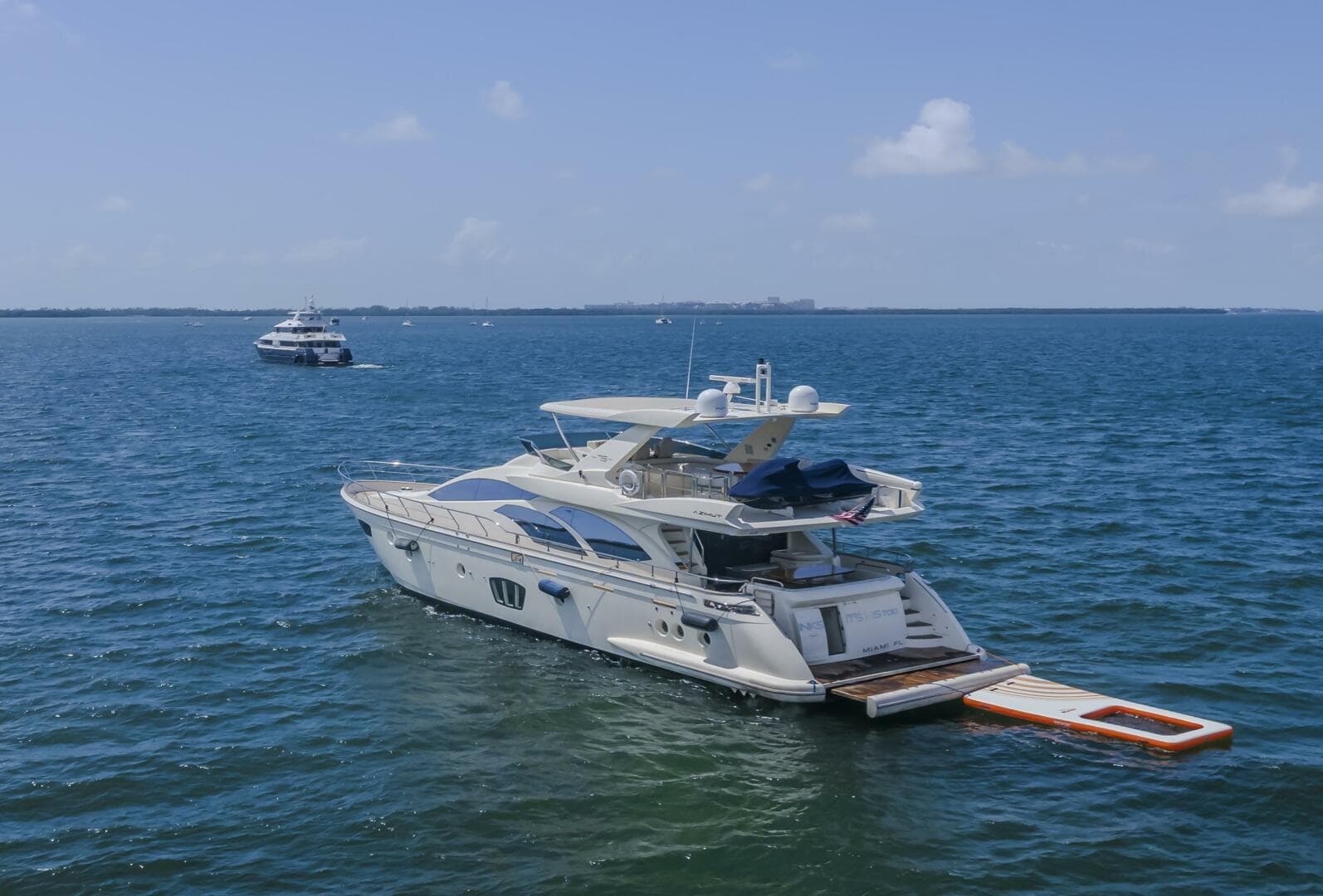 2008 Azimut 75
