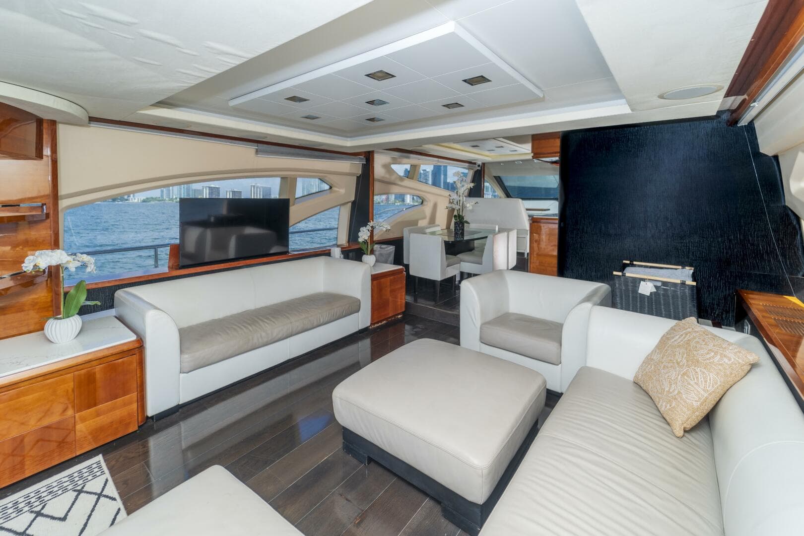 2008 Azimut 75