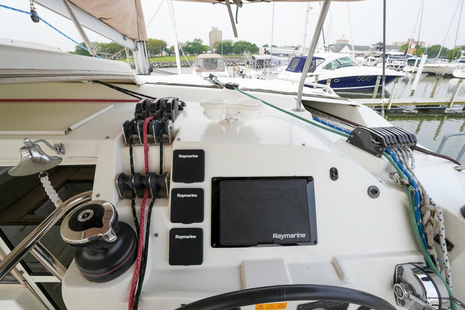 2012-lagoon-421-sail-9831990-20250612145242533-1_XLARGE.jpg