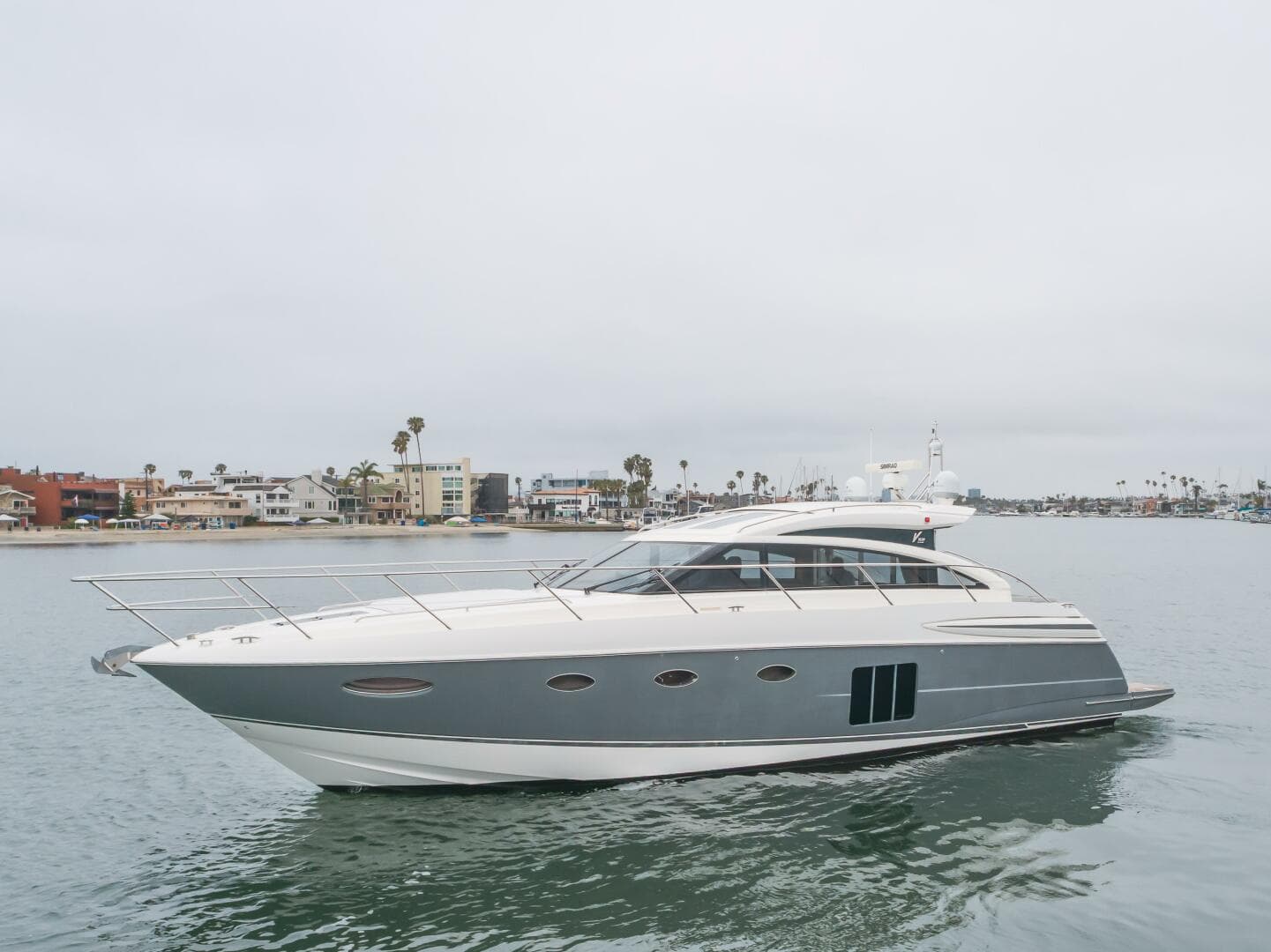 2013 Princess V52