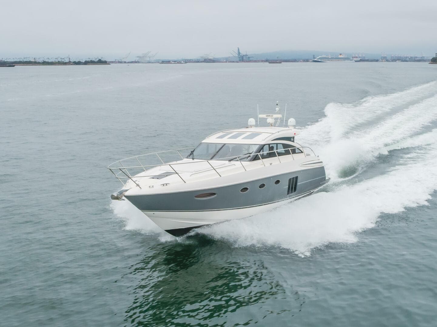 2013 Princess V52