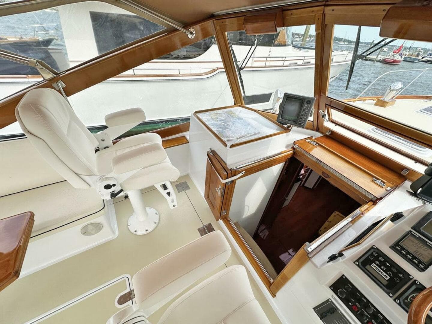 Companion Seat and Nav Desk