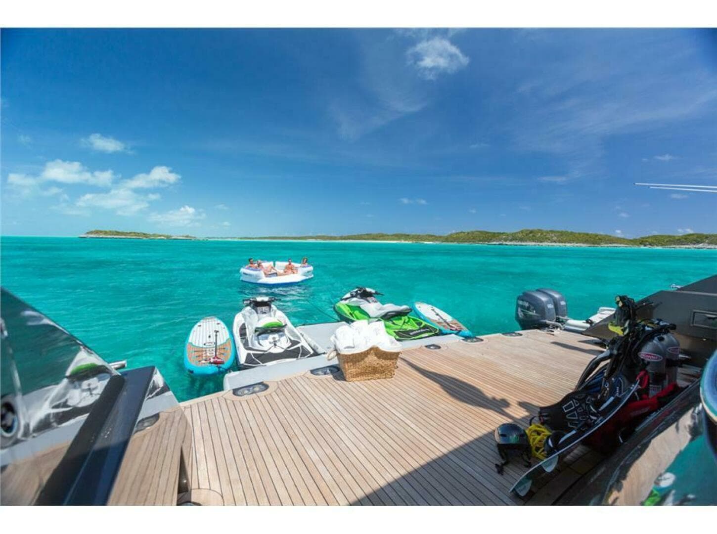 1995 Westport - Crescent Semi-Displacement