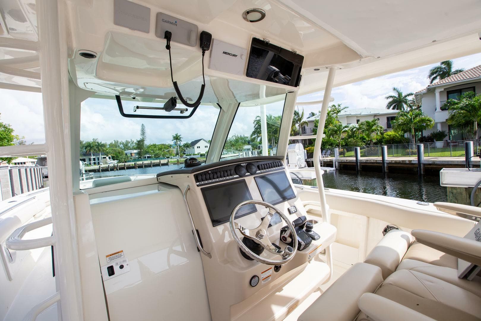 2023 Boston Whaler 380 Outrage