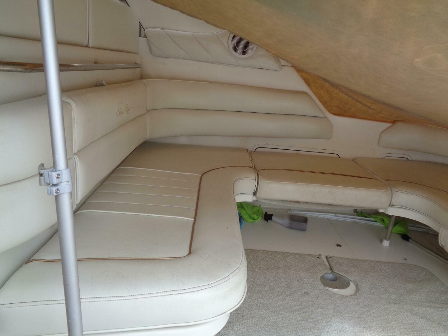 1997 Sea Ray 370 Sundancer