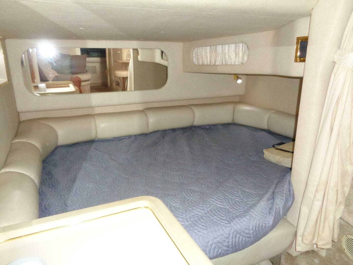 1997 Sea Ray 370 Sundancer