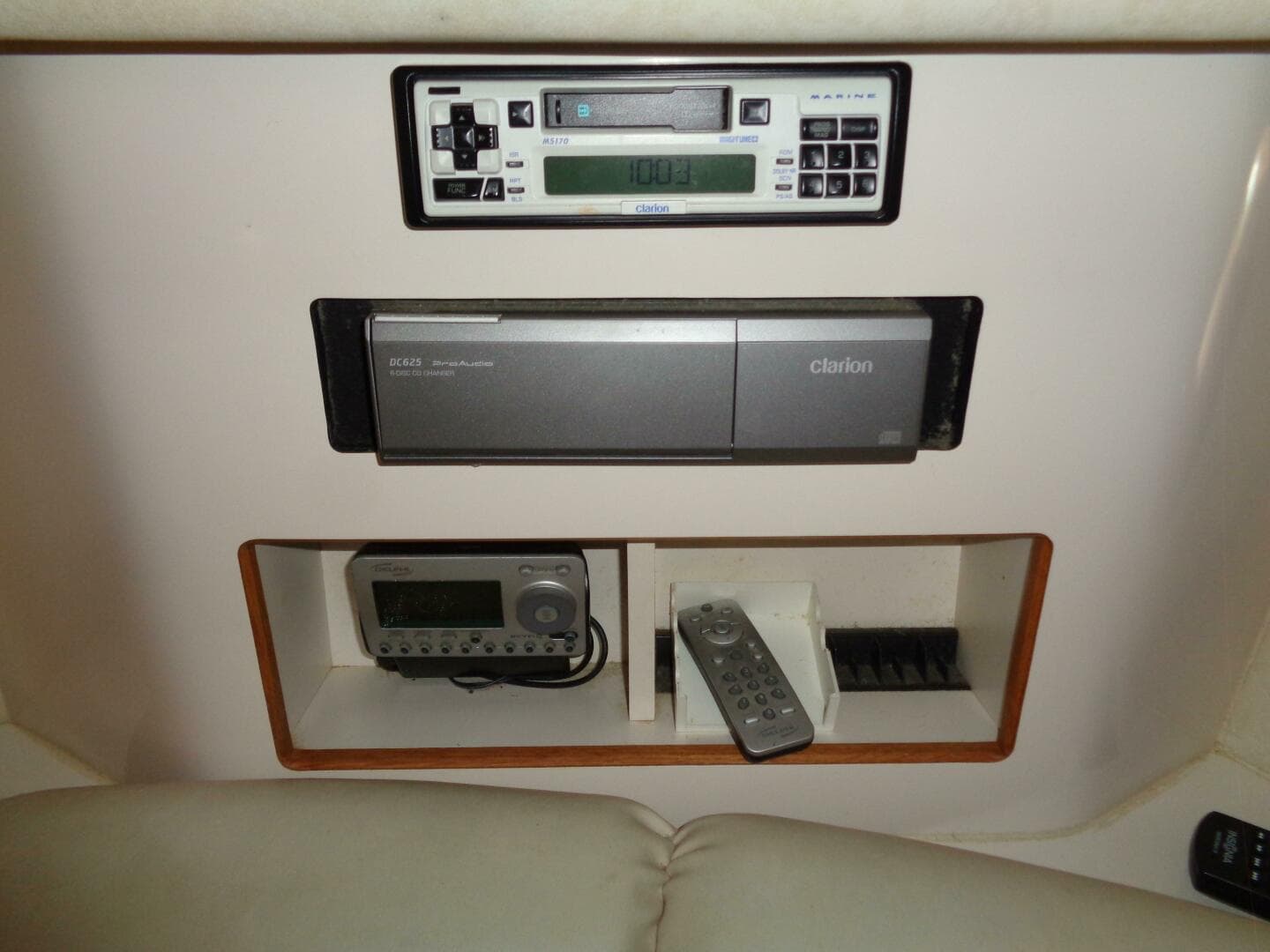 1997 Sea Ray 370 Sundancer