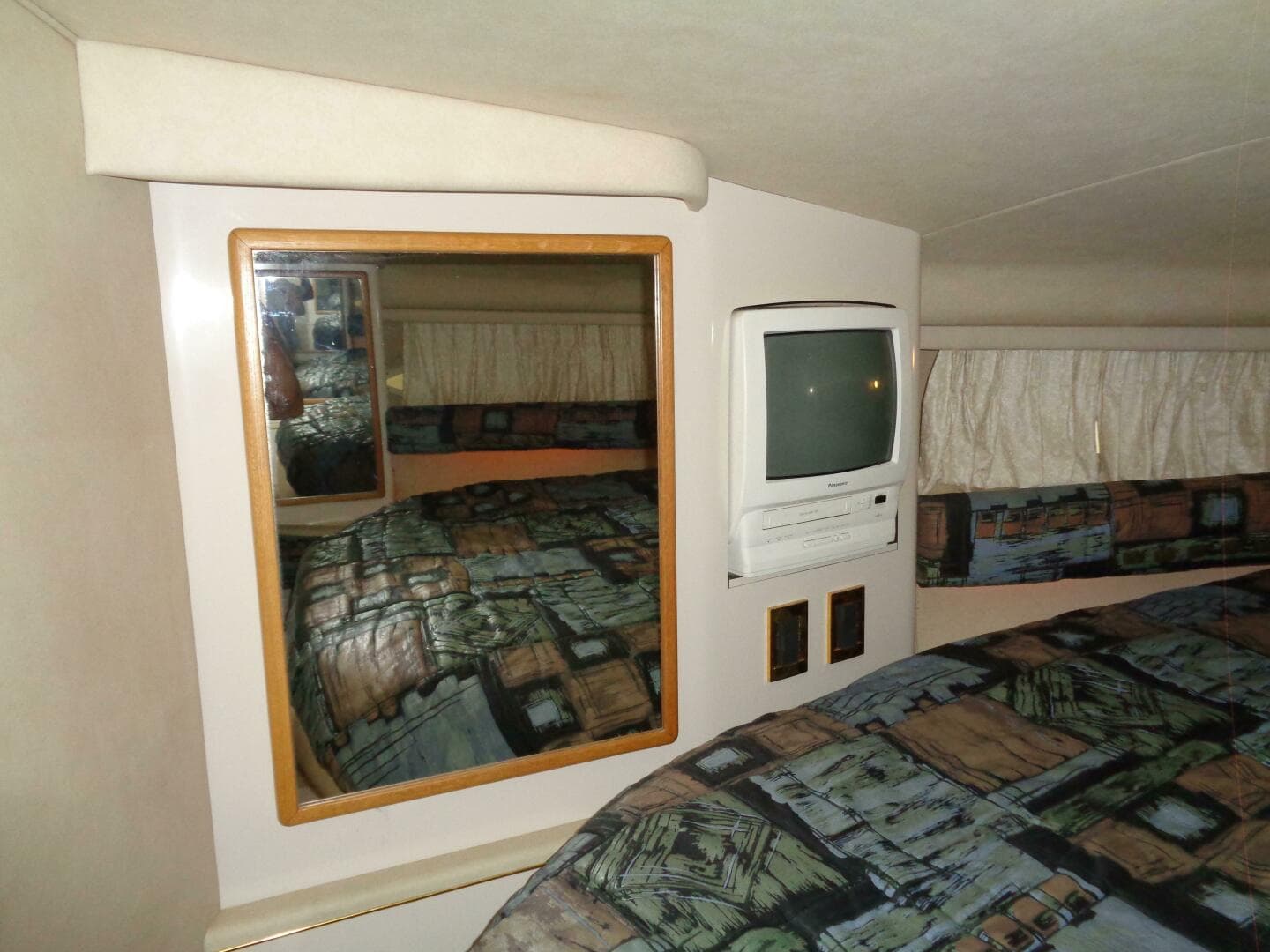 1997 Sea Ray 370 Sundancer