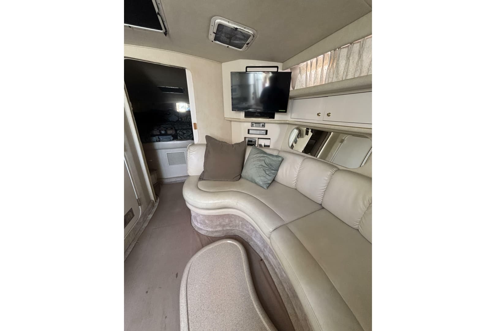 1997 Sea Ray 370 Sundancer