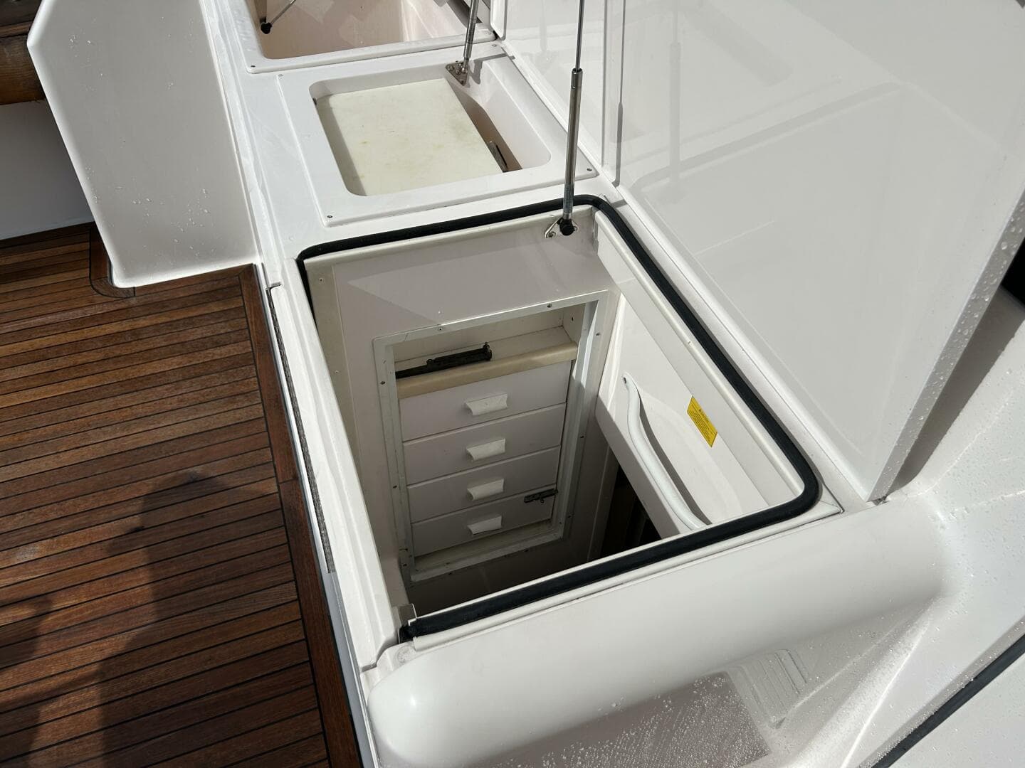 2006 Viking 52 Convertible