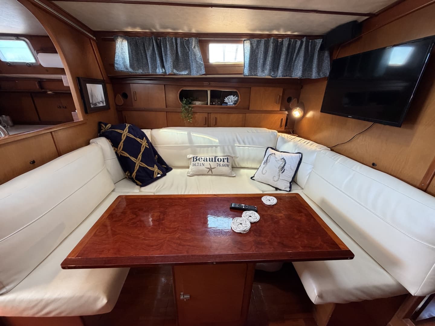 1980 Amel Mango 52
