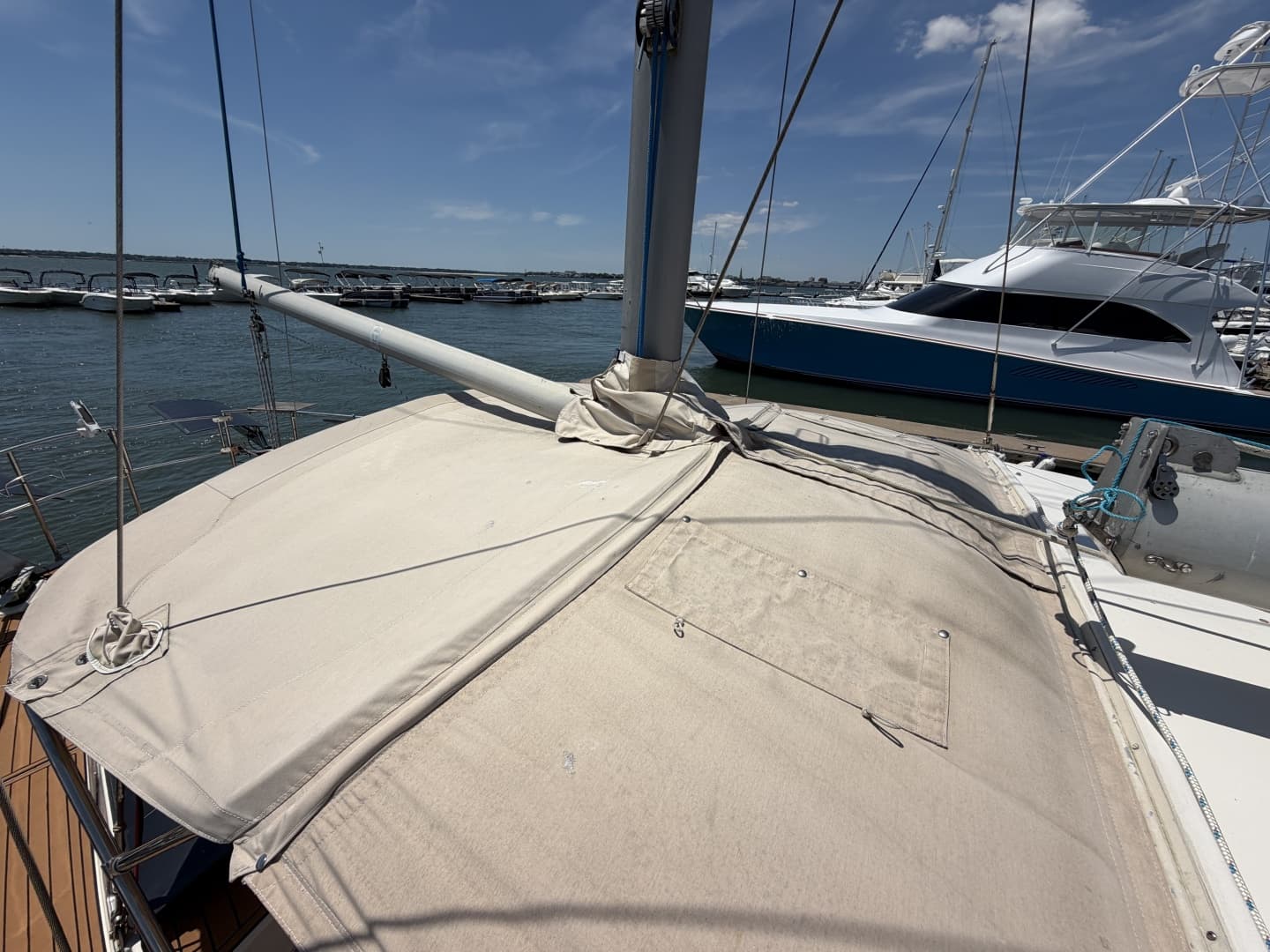 1980 Amel Mango 52