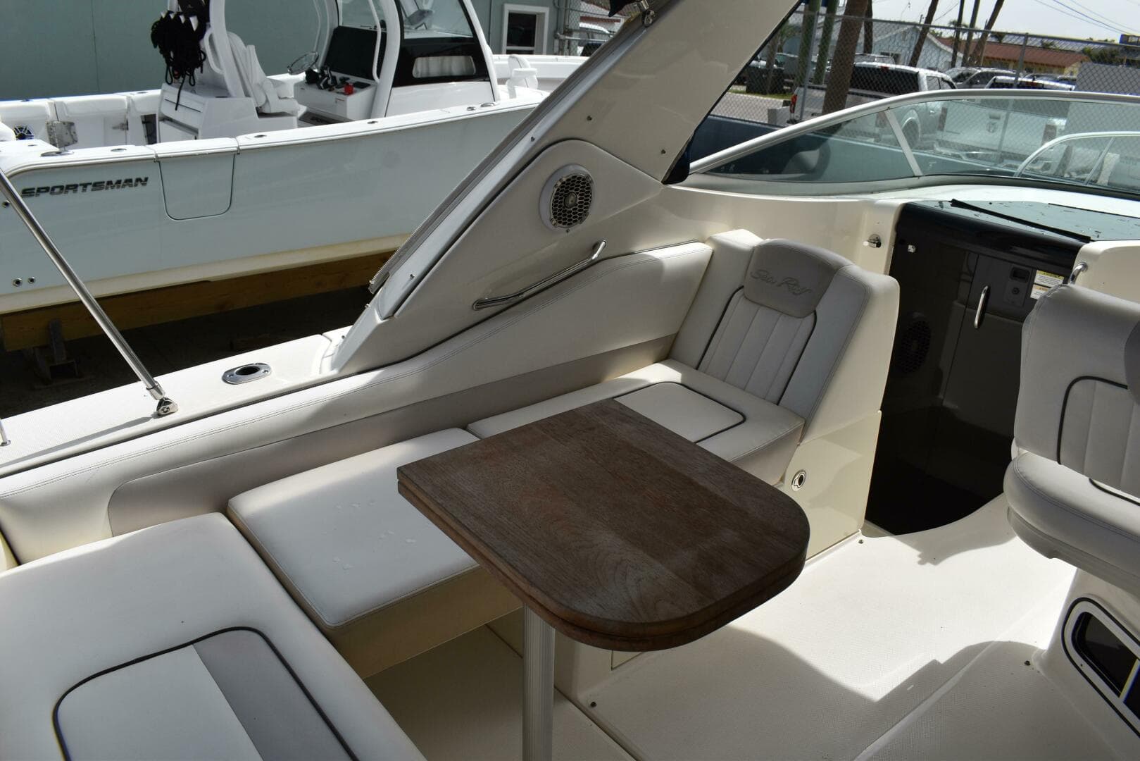 2011 Sea Ray 310 Sundancer