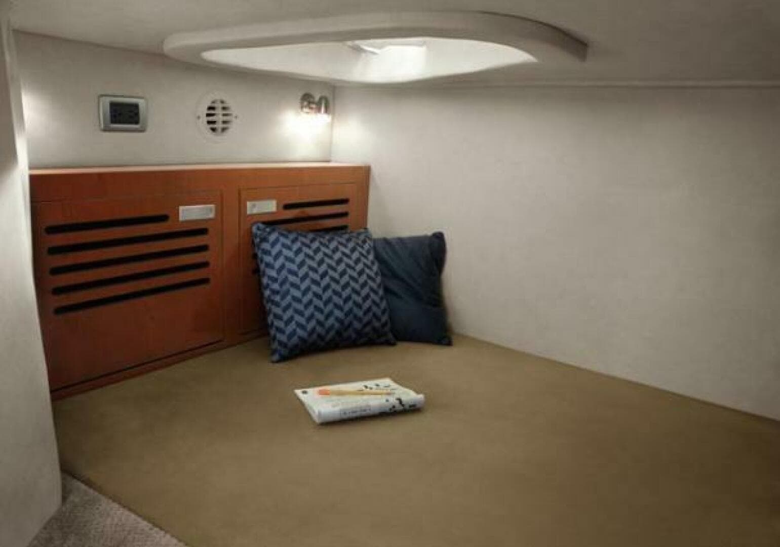 2011 Sea Ray 310 Sundancer