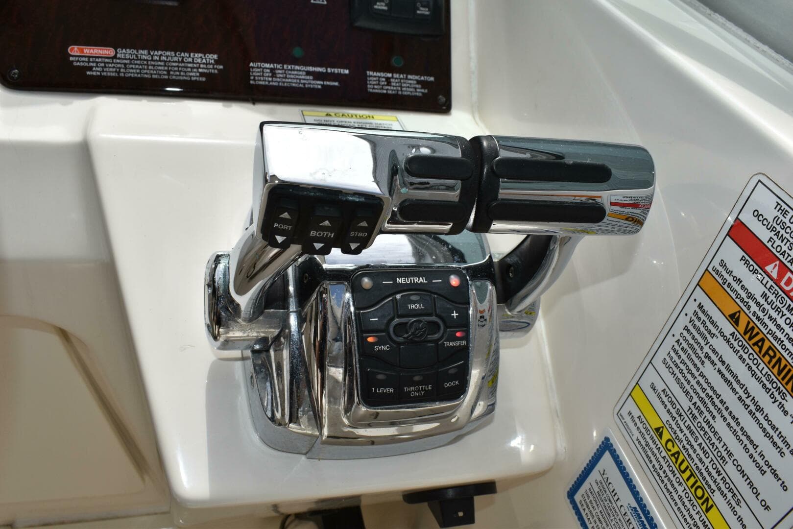 2011 Sea Ray 310 Sundancer