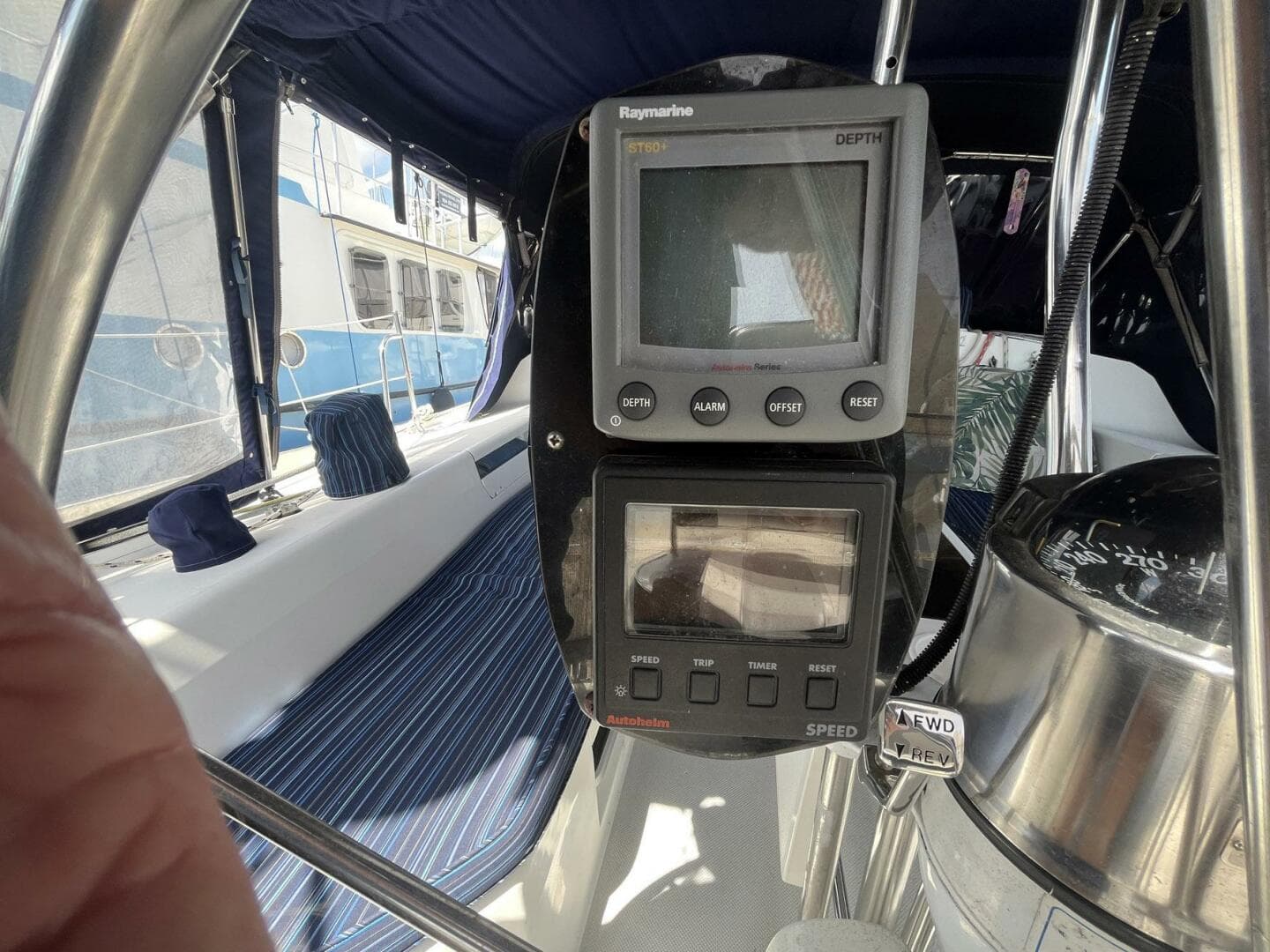 1999 Catalina 42 MK II