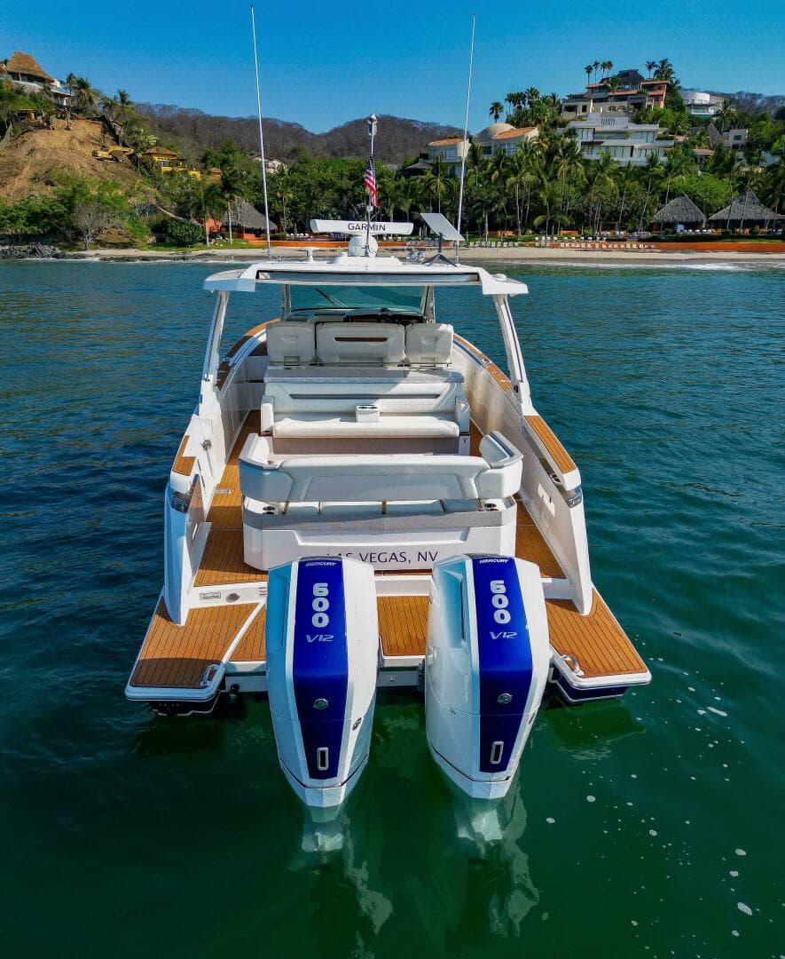 2022 Tiara Yachts 43 LS