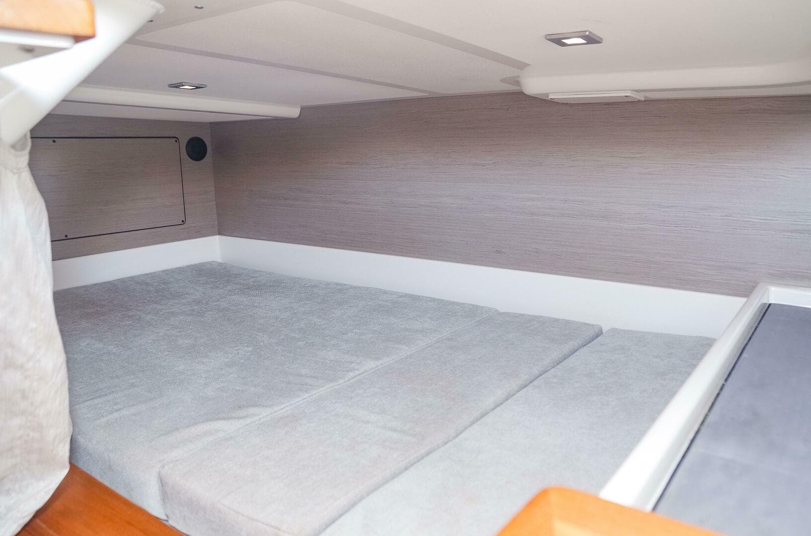 2022 Tiara Yachts 43 LS