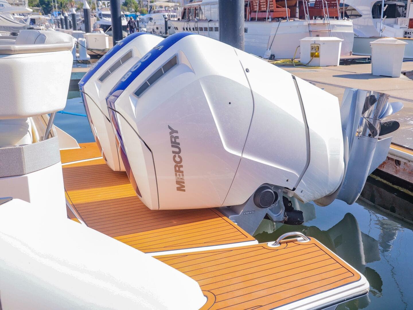 2022 Tiara Yachts 43 LS